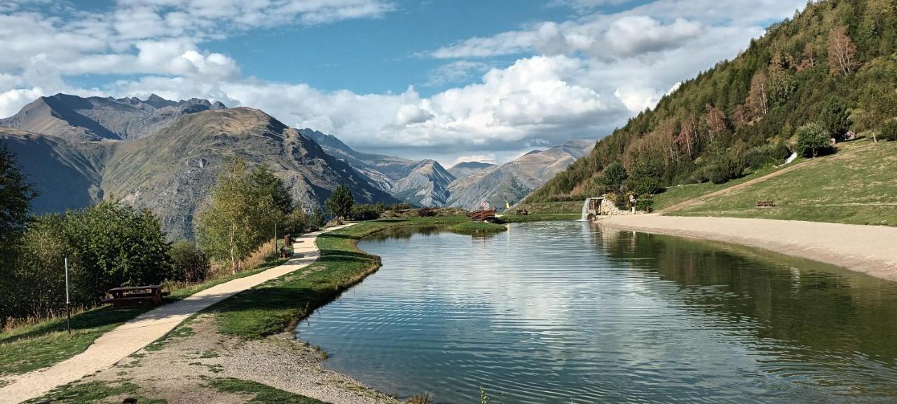 Chez Gaspard Le Montagnard เลส์เดอซาลป์ ภายนอก รูปภาพ